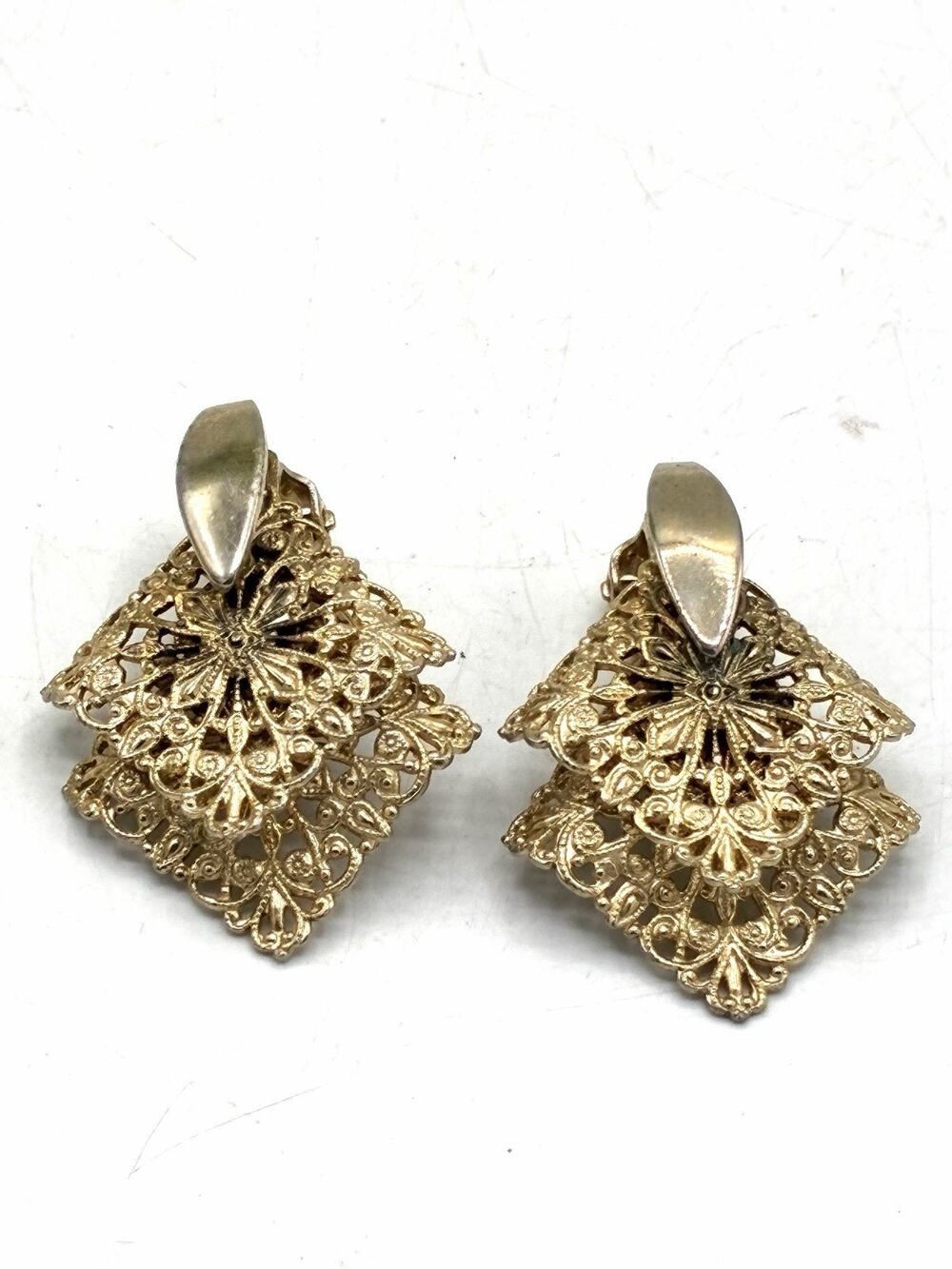 Sarah Coventry Vintage Gold Tone Filigree Diamond Shape Clip Earrings